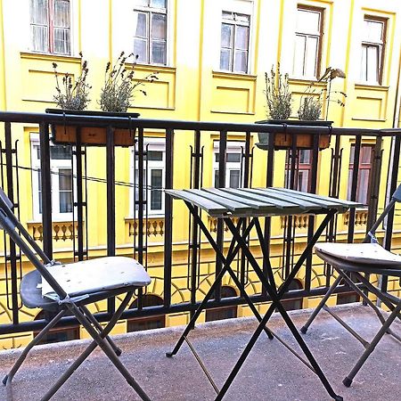 Opera Home Apartment Budapest Bagian luar foto